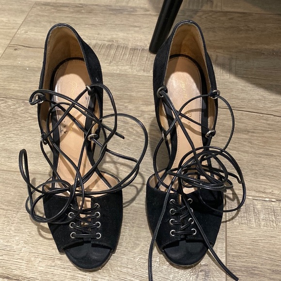 Gianvitto Rossi Lace Up Suede Heels - Picture 2 of 8